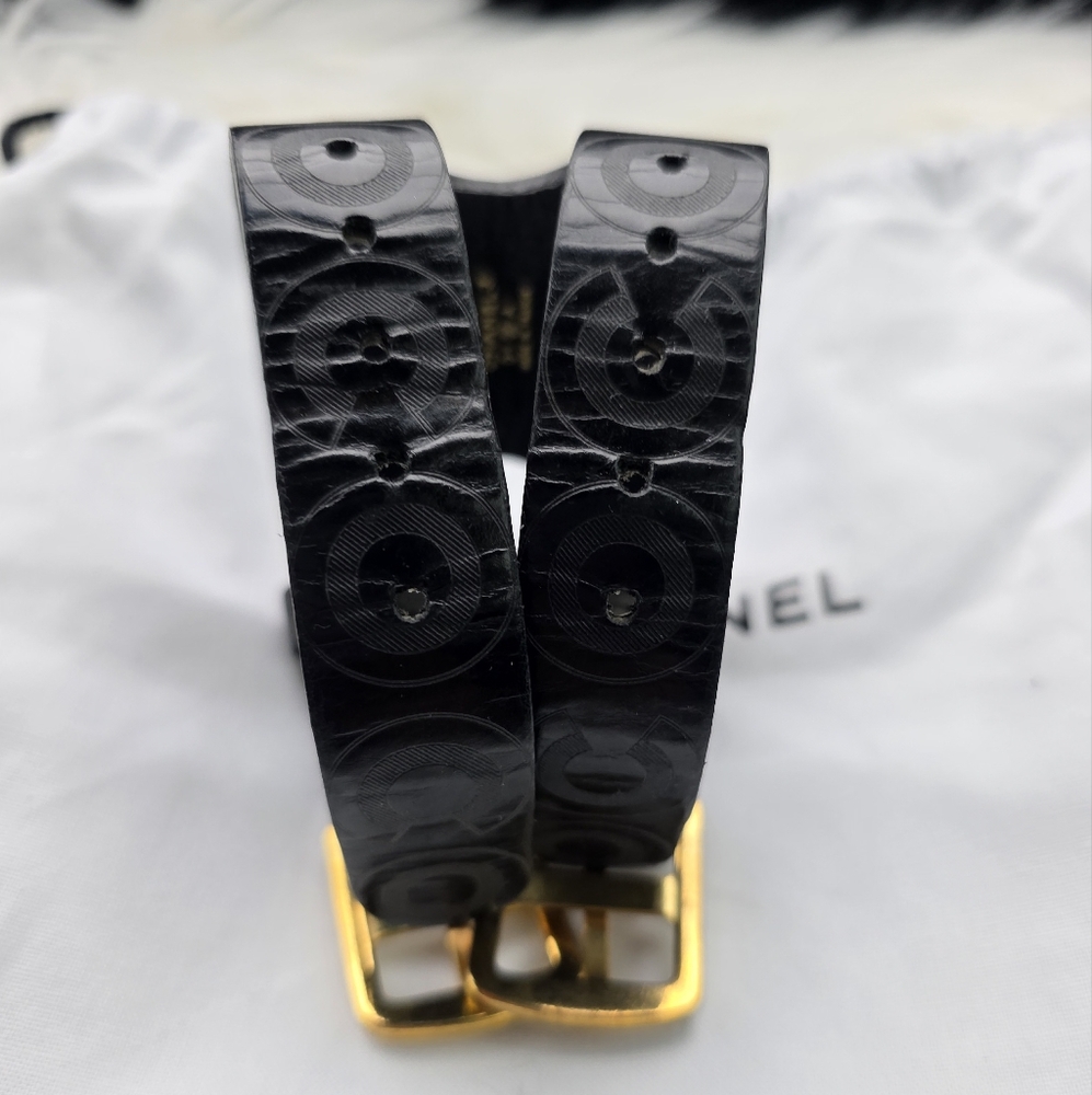 โSOLDโ ๐ค Chanel Coco Cuff ๐ค - Picture 9 of 14